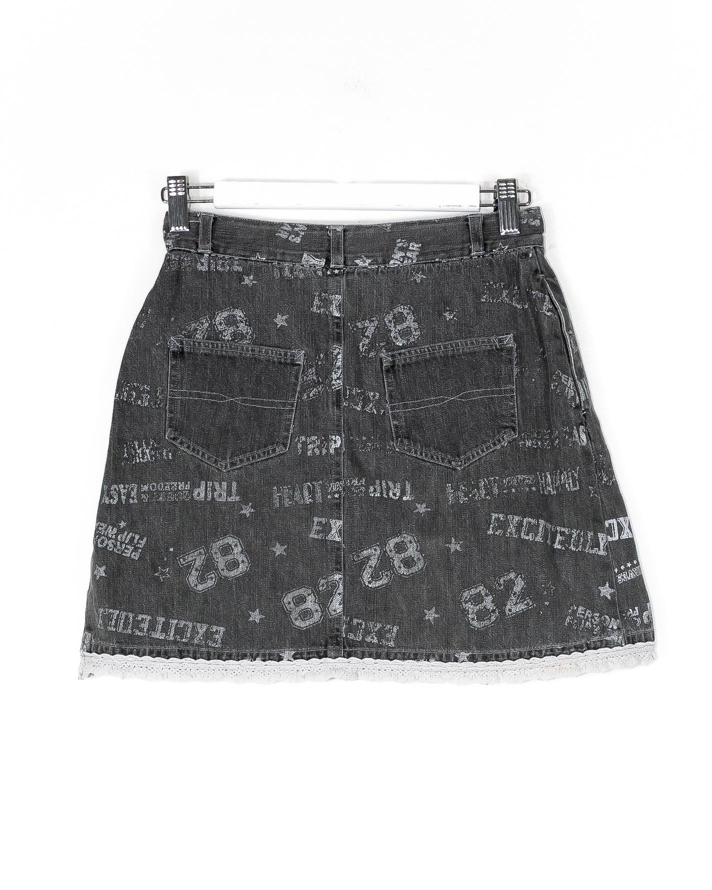 Vintage y2k denim skirt (25/7)